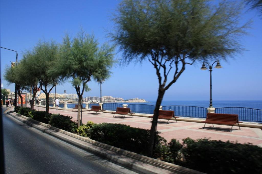 Spectacular Apartment Valletta And Harbour Views Sliema Buitenkant foto