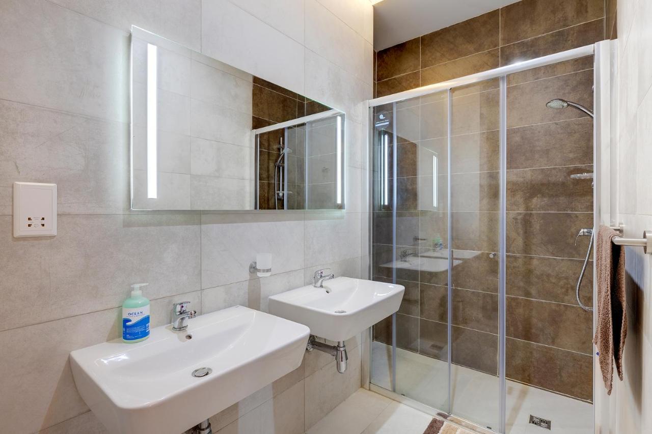 Spectacular Apartment Valletta And Harbour Views Sliema Buitenkant foto