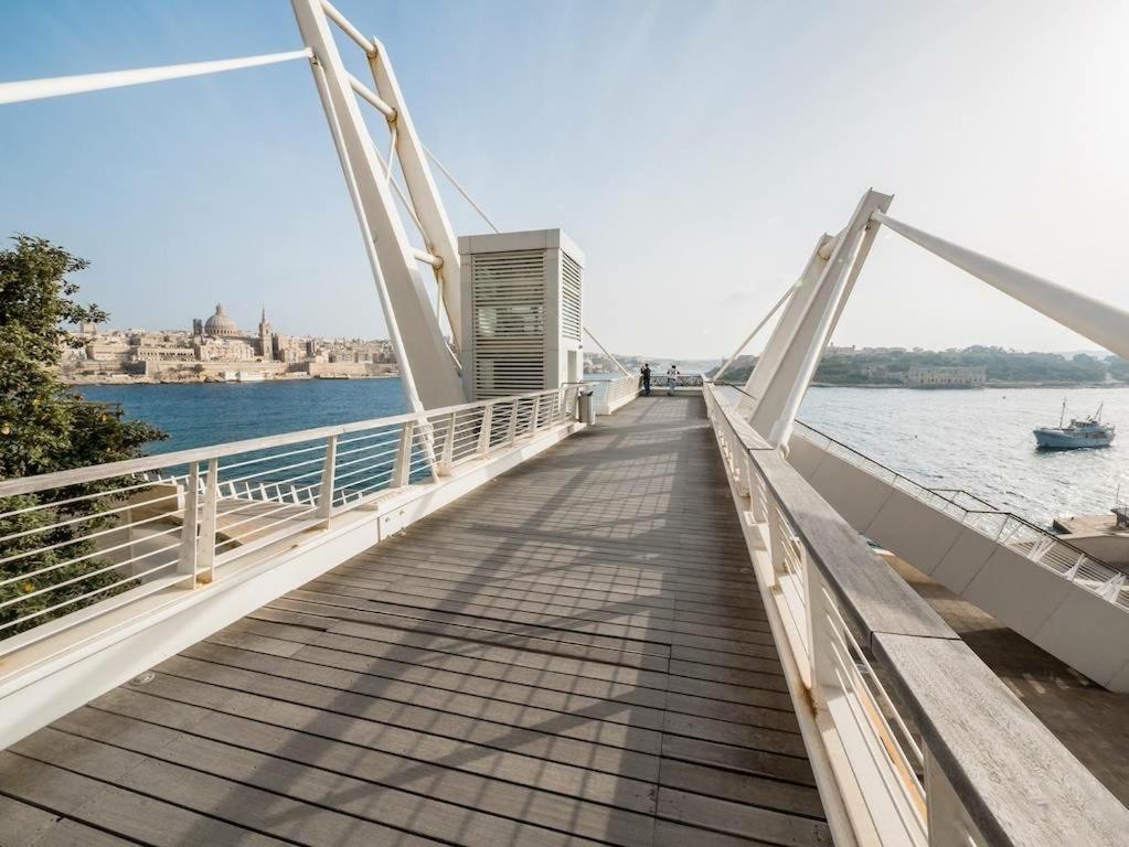 Spectacular Apartment Valletta And Harbour Views Sliema Buitenkant foto